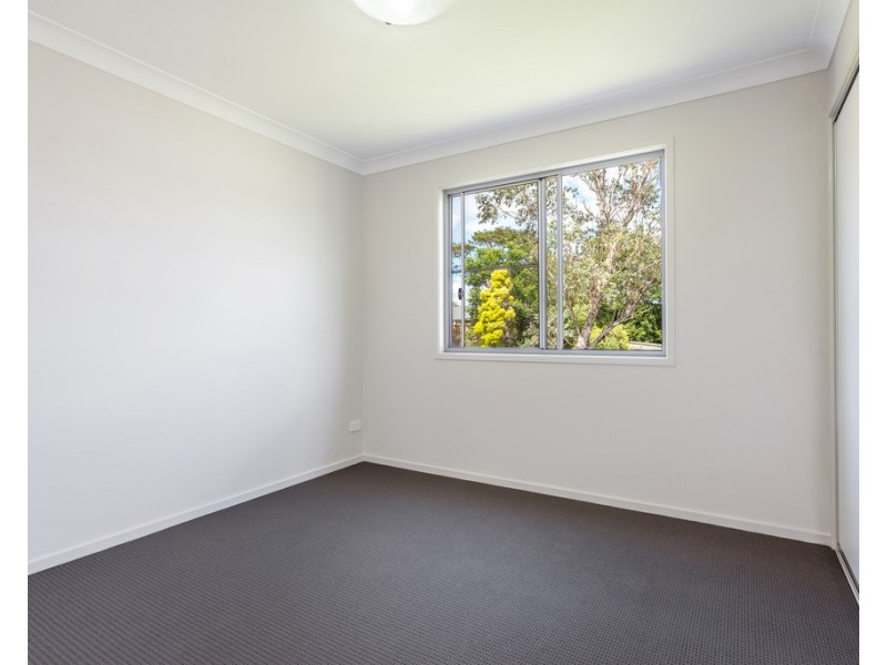 3/6 Swallow Court, Newtown QLD 4350