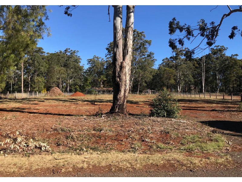 28 Evans Road, Cabarlah QLD 4352