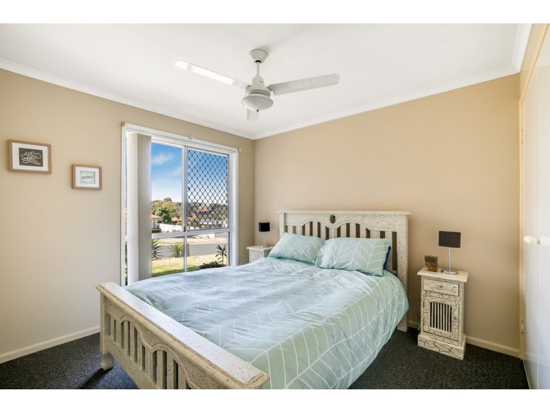 9 Moore Crescent, Wilsonton QLD 4350