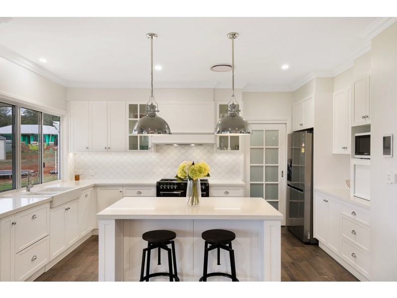 2 Daybreak Close, Cabarlah QLD 4352