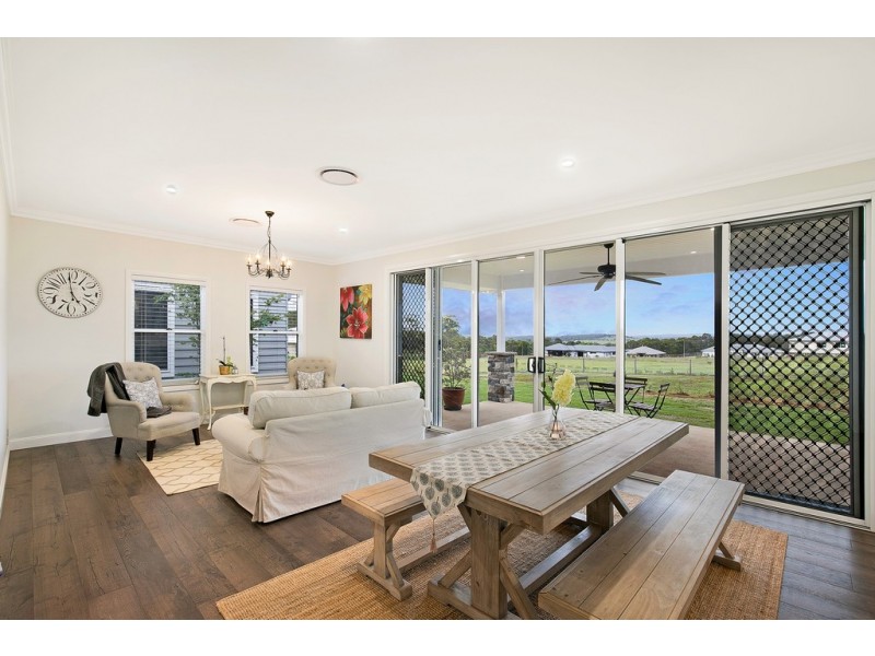 2 Daybreak Close, Cabarlah QLD 4352