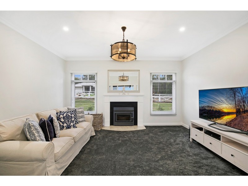 2 Daybreak Close, Cabarlah QLD 4352