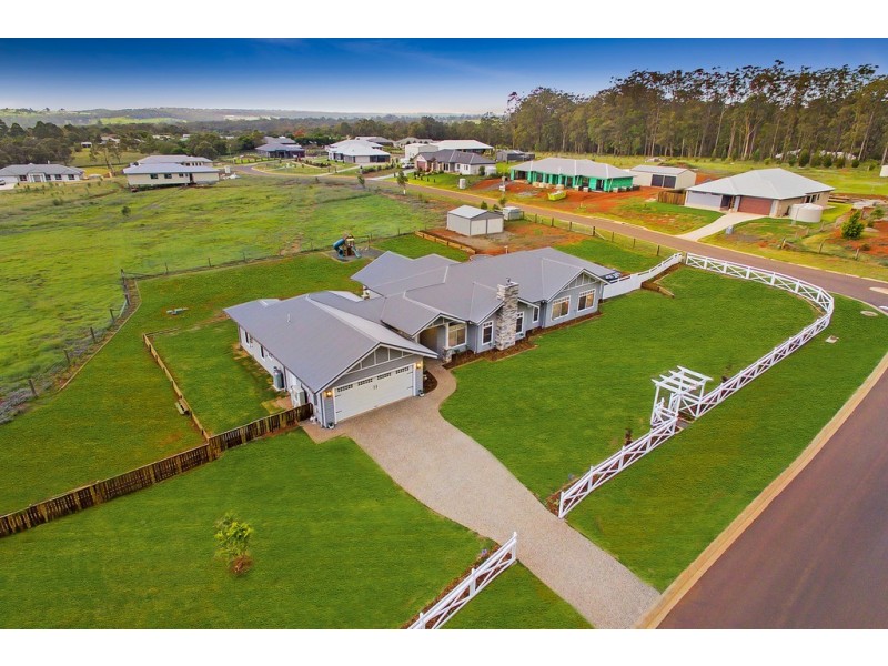 2 Daybreak Close, Cabarlah QLD 4352