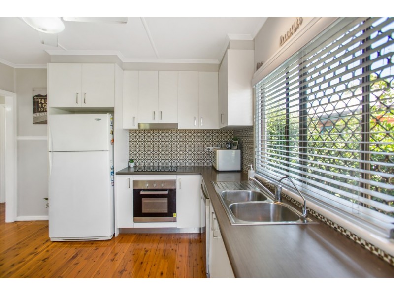 36 Stehn Street, Harristown QLD 4350