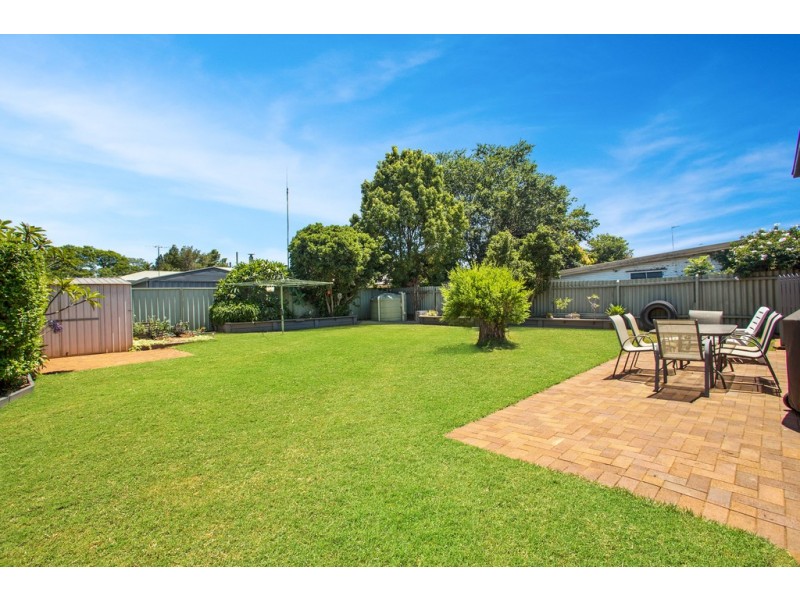 36 Stehn Street, Harristown QLD 4350