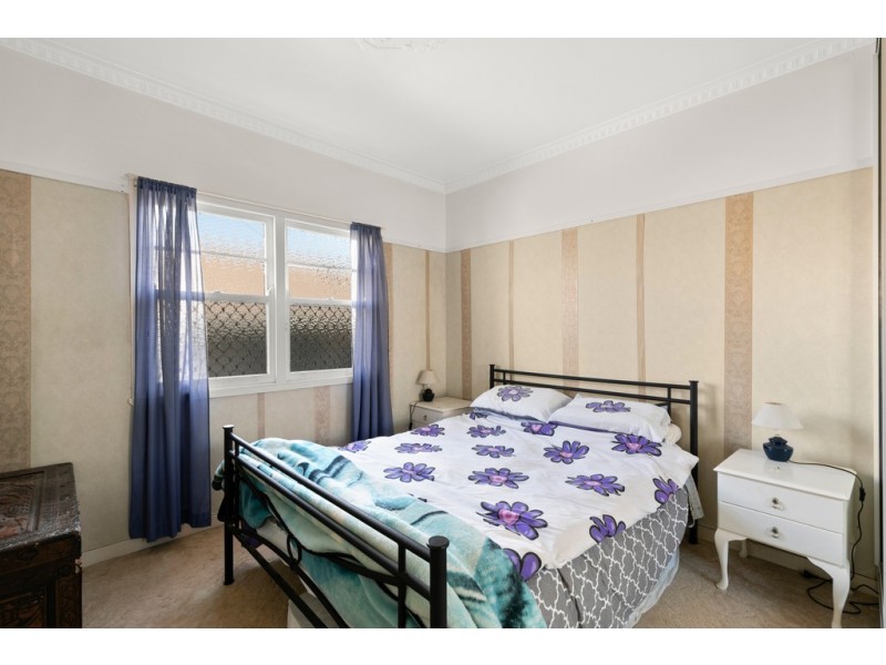 11 Mirle Street, Newtown QLD 4350