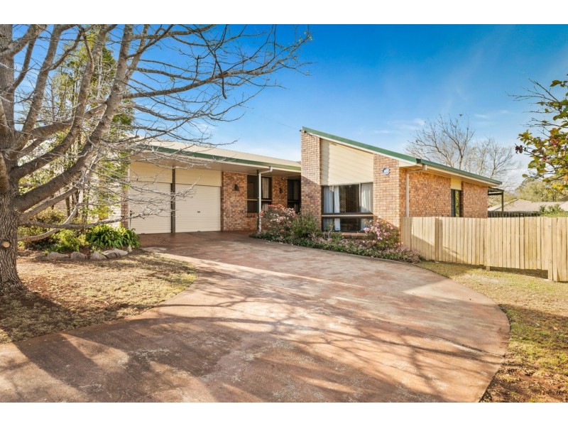 5 Karyn Street, Centenary Heights QLD 4350