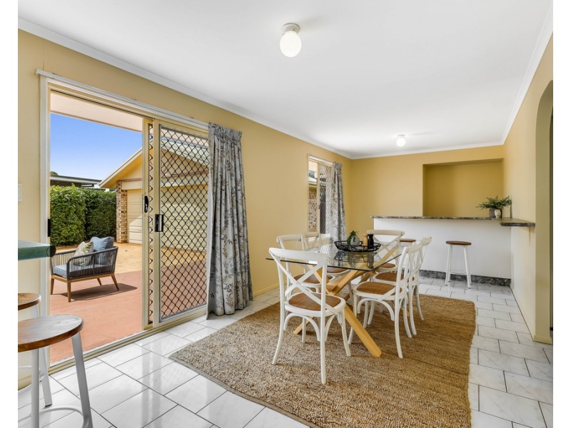526 Greenwattle Street, Newtown QLD 4350