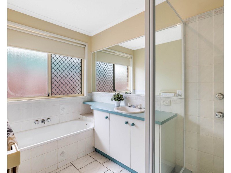 526 Greenwattle Street, Newtown QLD 4350