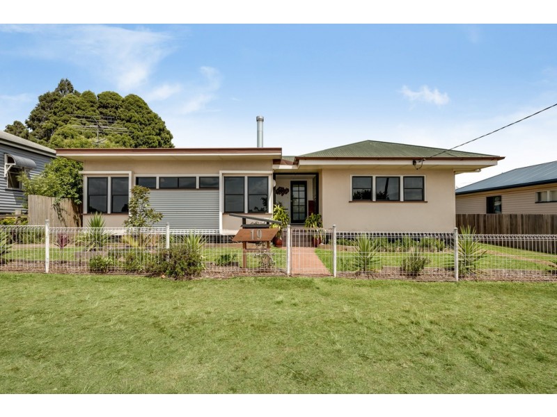 19 Burton Street, Harristown QLD 4350