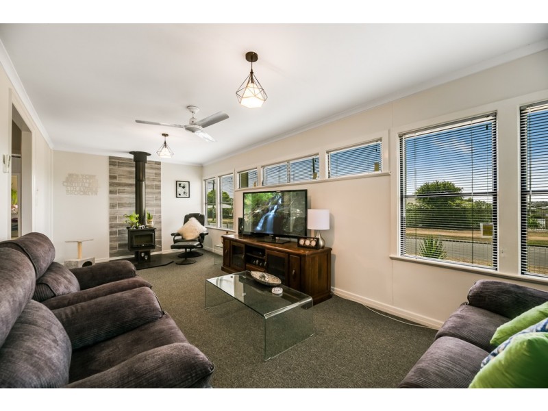 19 Burton Street, Harristown QLD 4350