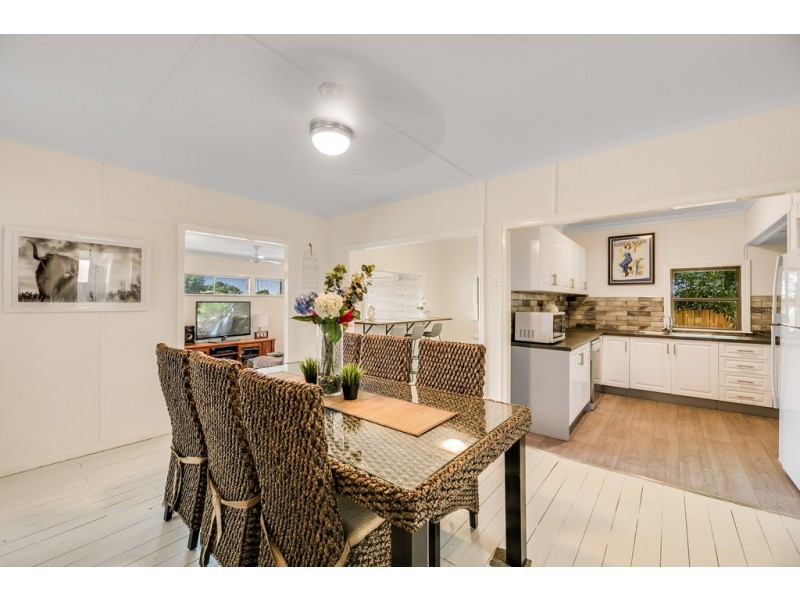 19 Burton Street, Harristown QLD 4350