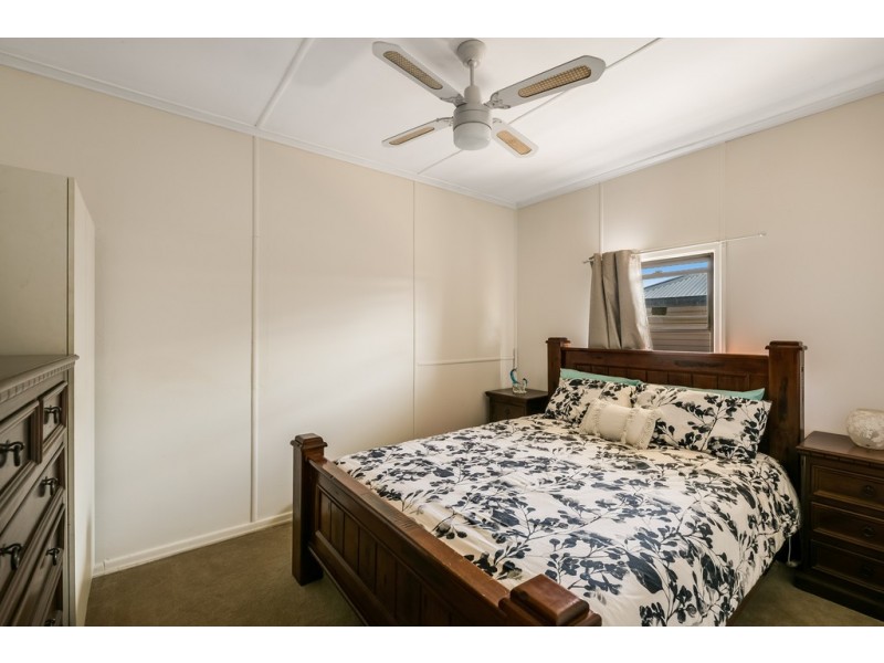 19 Burton Street, Harristown QLD 4350