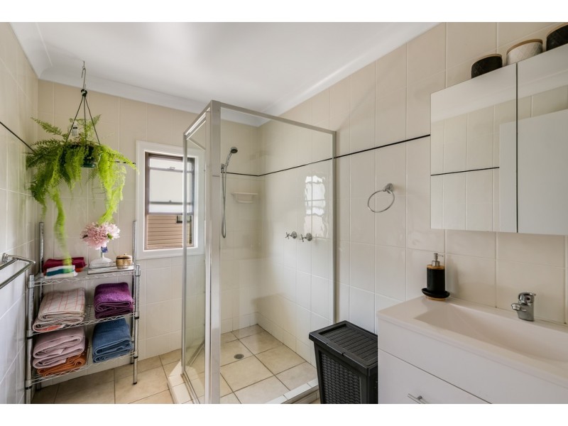 19 Burton Street, Harristown QLD 4350