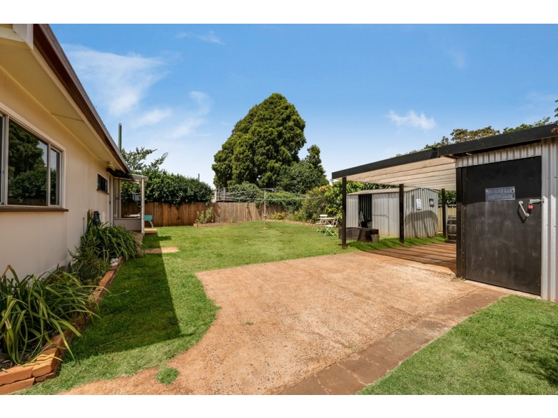 19 Burton Street, Harristown QLD 4350