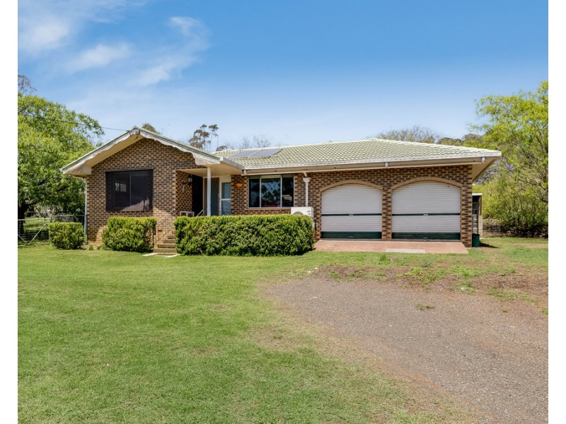 26 Panorama Drive, Glenvale QLD 4350