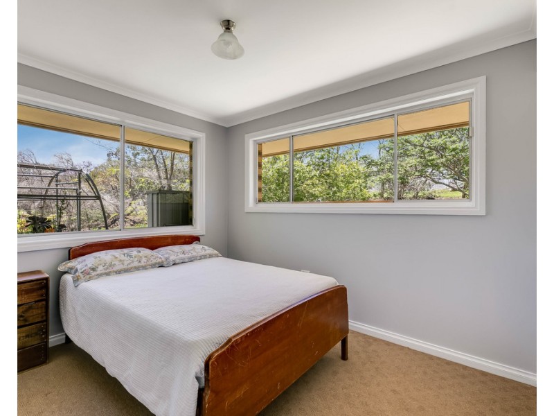 26 Panorama Drive, Glenvale QLD 4350