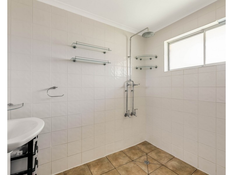 26 Panorama Drive, Glenvale QLD 4350