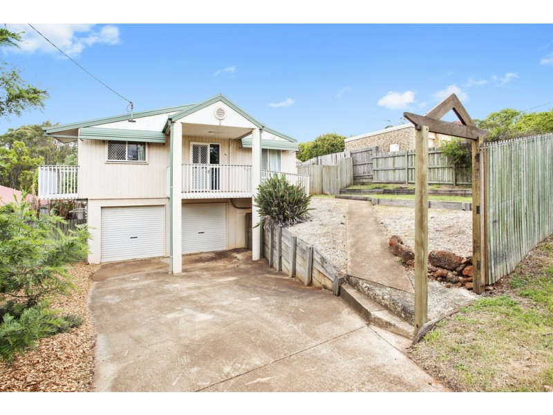 44 Hogg Street, Rockville QLD 4350
