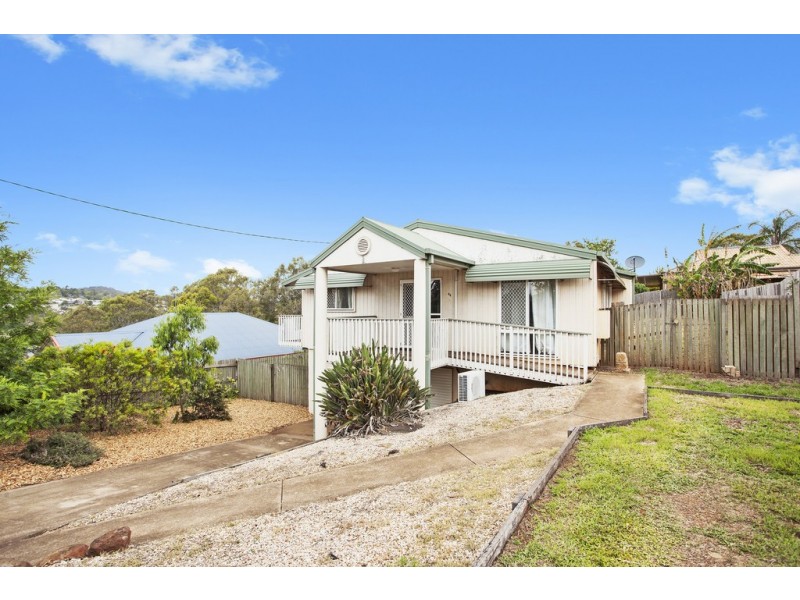 44 Hogg Street, Rockville QLD 4350