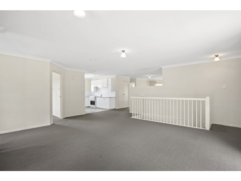 44 Hogg Street, Rockville QLD 4350