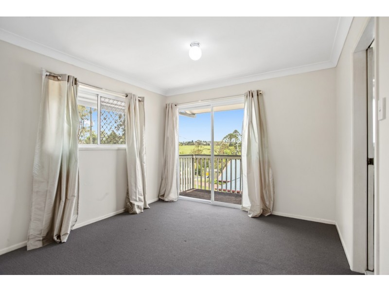 44 Hogg Street, Rockville QLD 4350