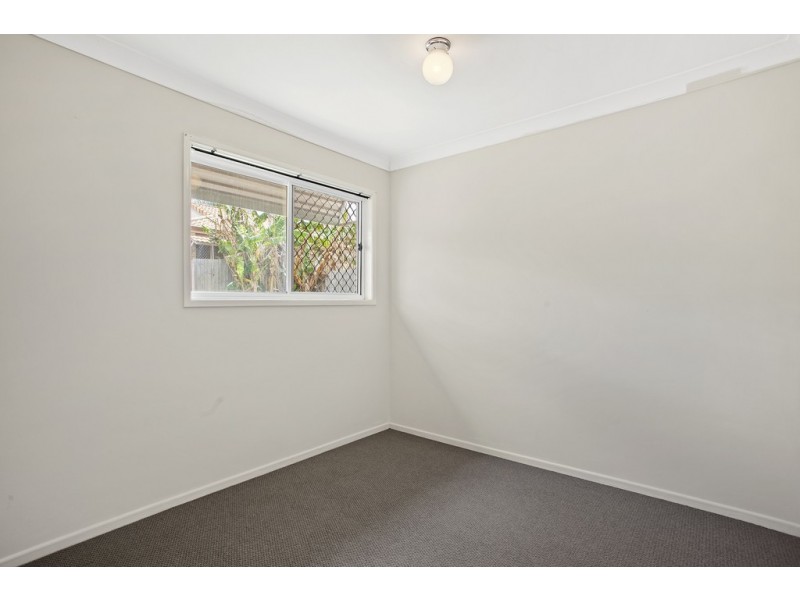 44 Hogg Street, Rockville QLD 4350
