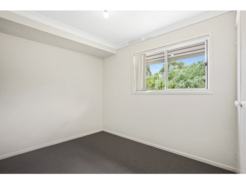 44 Hogg Street, Rockville QLD 4350