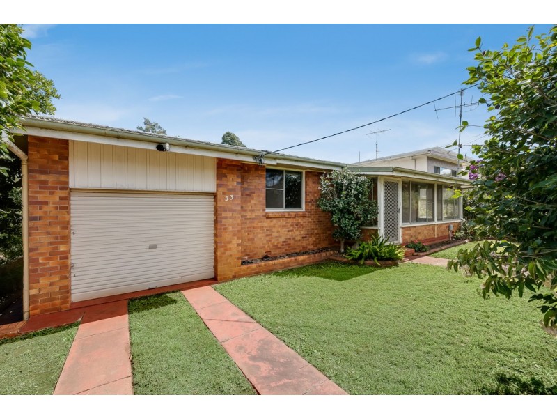 33 Cohoe Street, Rangeville QLD 4350