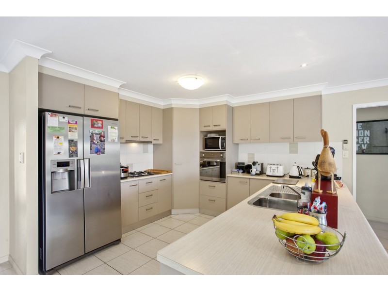 261 Glenvale Road, Glenvale QLD 4350