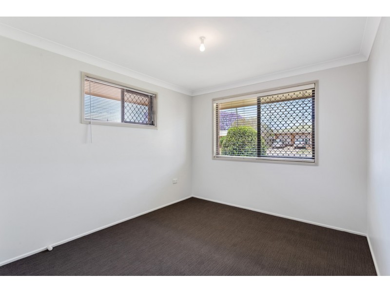 27 Arabian Street, Harristown QLD 4350