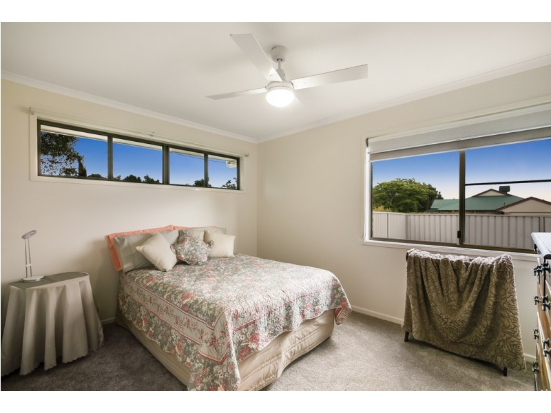 44 Broadfoot Street, Kearneys Spring QLD 4350