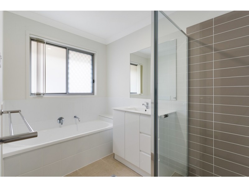 13 Mariette Street, Harristown QLD 4350