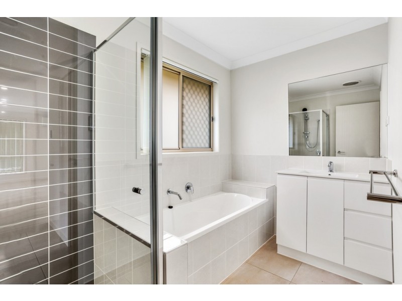 37 Negrita Street, Harristown QLD 4350