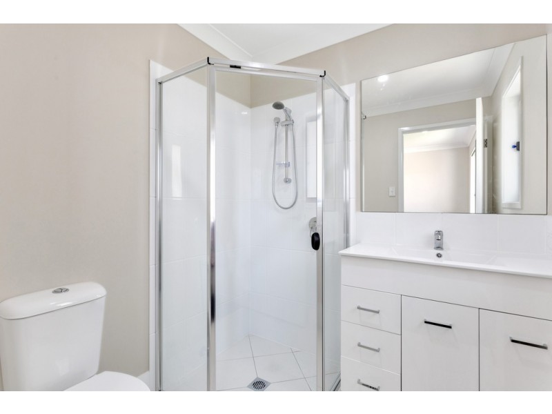 2/118 Magpie Drive, Cambooya QLD 4358