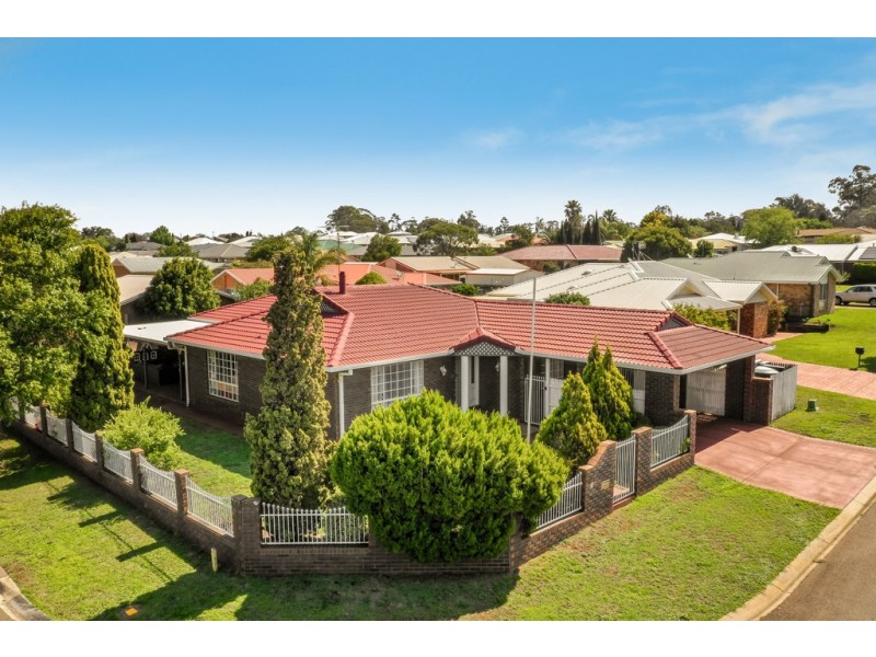 19 Fern Drive, Kearneys Spring QLD 4350