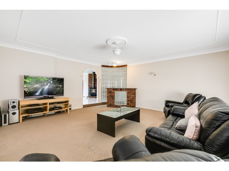 19 Fern Drive, Kearneys Spring QLD 4350