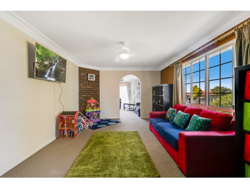 19 Fern Drive, Kearneys Spring QLD 4350