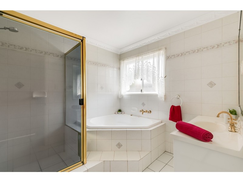 19 Fern Drive, Kearneys Spring QLD 4350