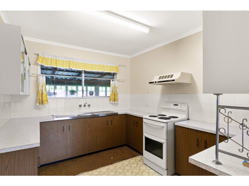 12 Router Street, Wilsonton QLD 4350