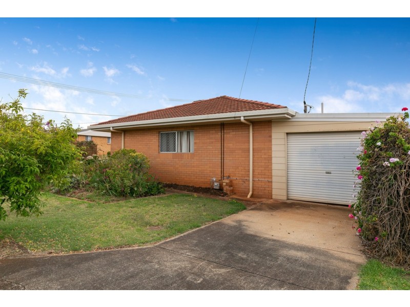 12 Router Street, Wilsonton QLD 4350