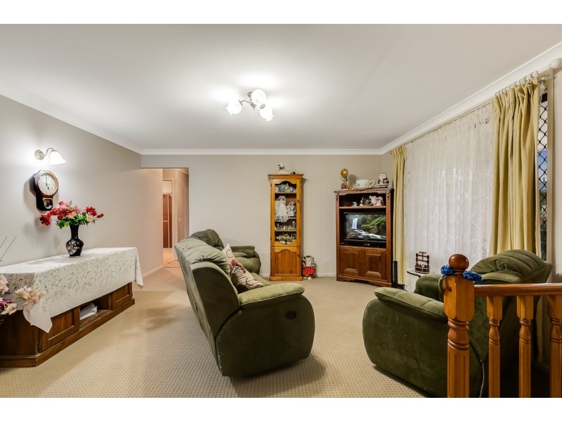 10 Smythe Street, Kearneys Spring QLD 4350