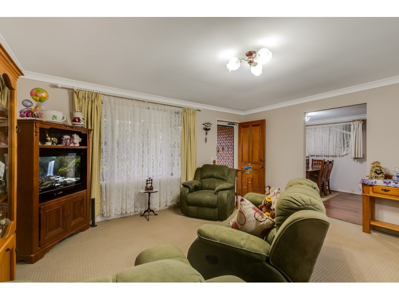 10 Smythe Street, Kearneys Spring QLD 4350