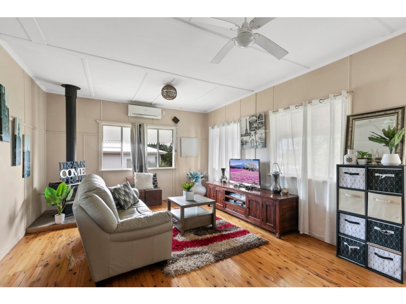 21 Priest Street, Rockville QLD 4350