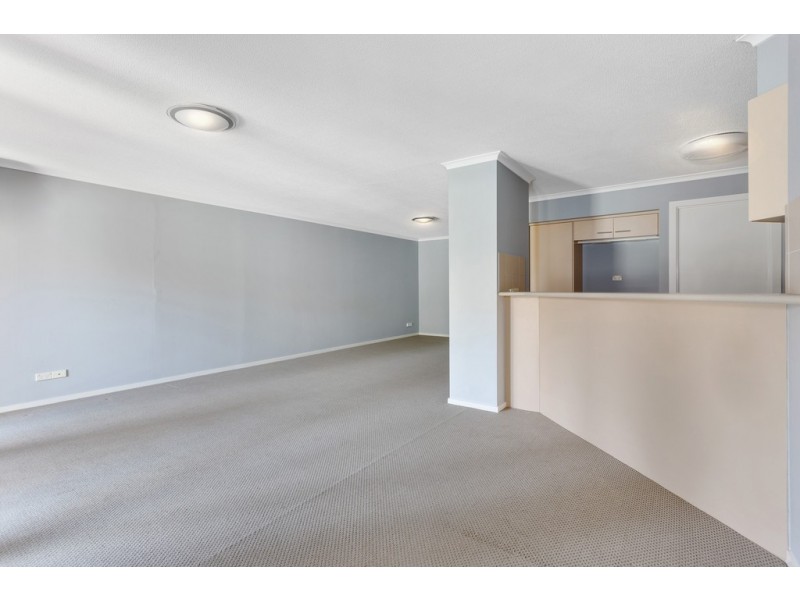 17/367 Margaret Street, Newtown QLD 4350