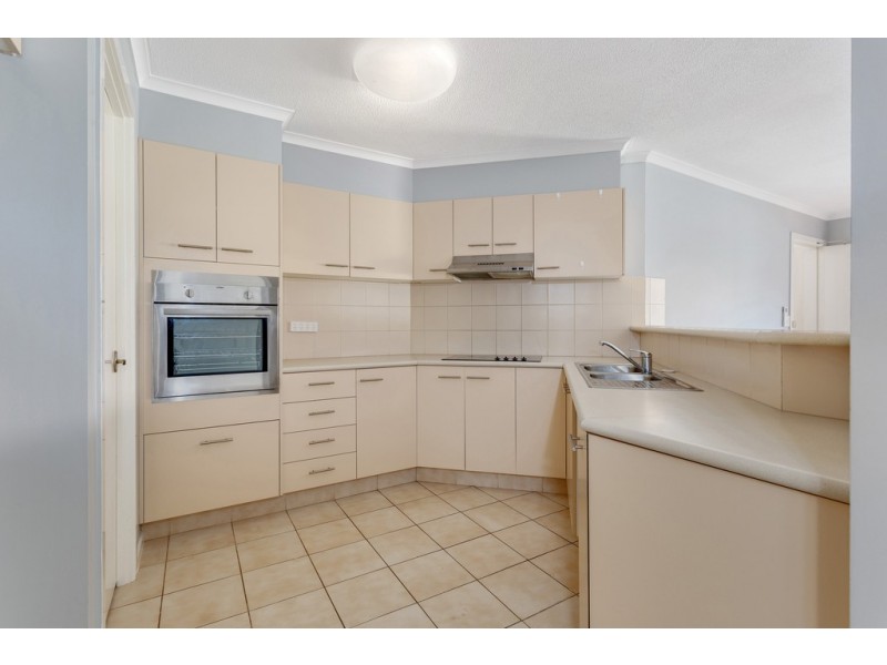 17/367 Margaret Street, Newtown QLD 4350