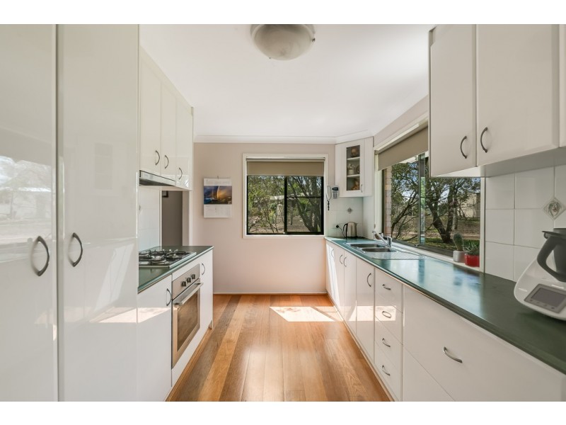 20 Thomas Street, Meringandan West QLD 4352
