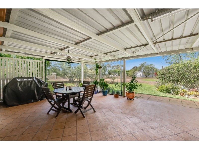 20 Thomas Street, Meringandan West QLD 4352