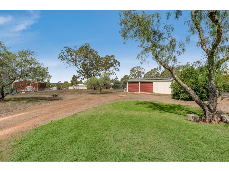 20 Thomas Street, Meringandan West QLD 4352