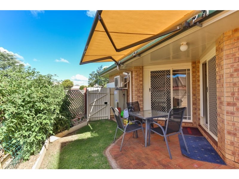 Villa 33 Glenfield Court, Middle Ridge QLD 4350